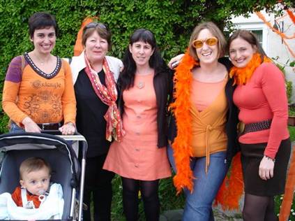 2008-05-03, Pewsey, Queens Day party, group#3